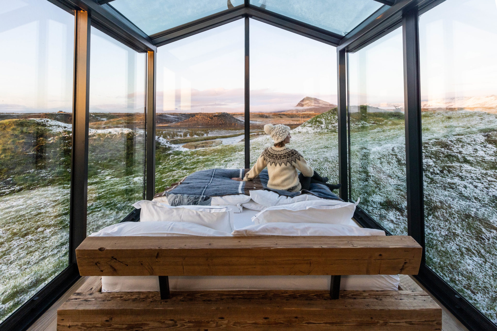 Staying In: Panorama Glass Lodge - One Girl Wandering